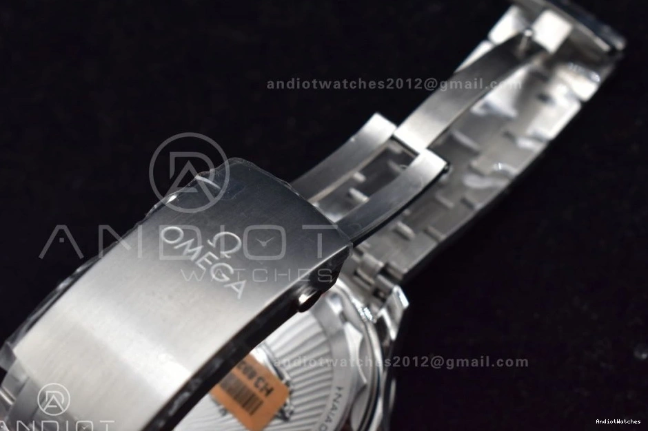 On ModernLook 1:1 300M Black Diver Dial Bracelet A Edition Ceramic SS 1082 Seamaster VSF Black Best 0311